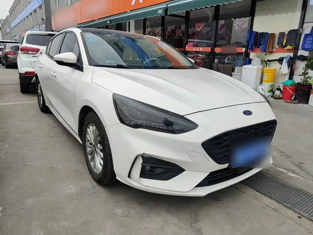Ford Focus 2020 — фото 4