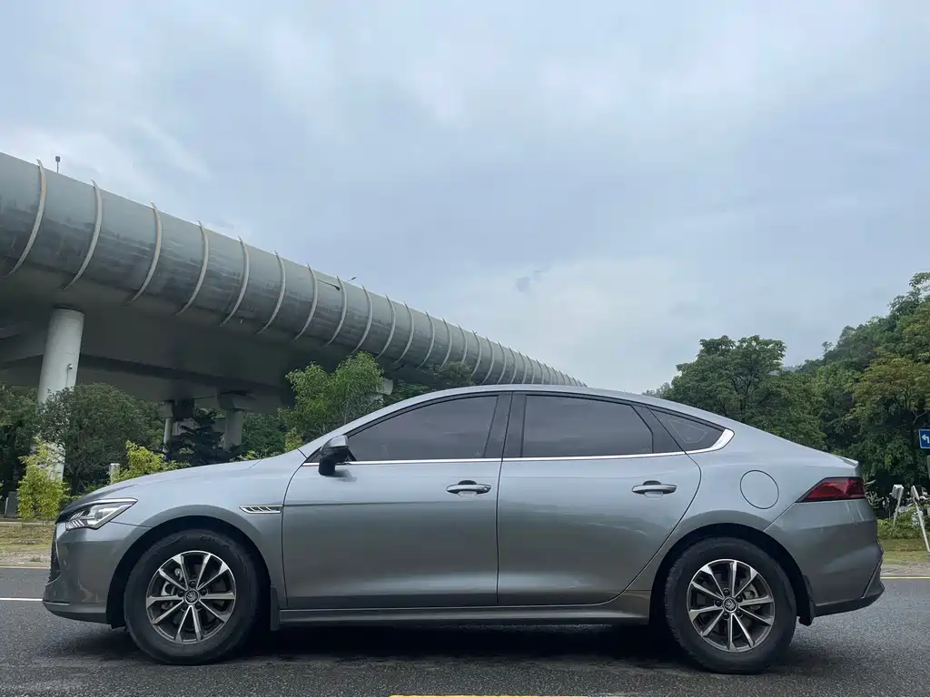 BYD Qin PLUS 2023 — фото 4