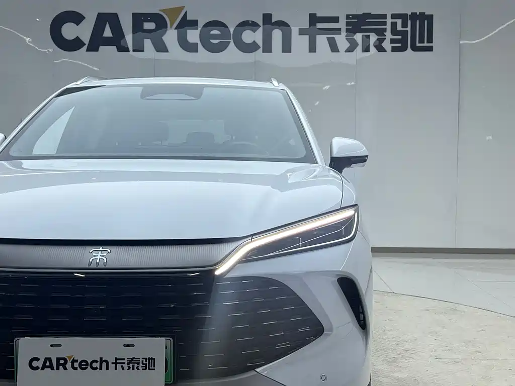 BYD L DM-i 2025 — фото 3