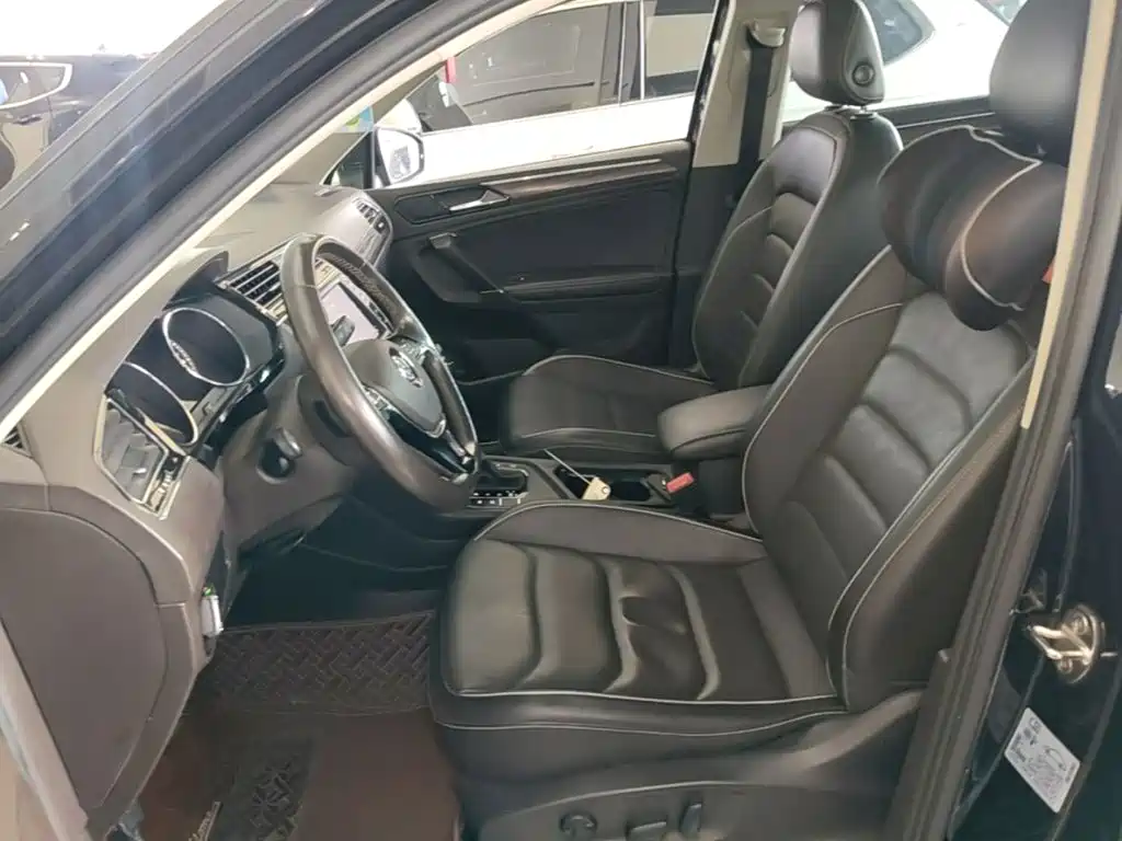 Volkswagen Tiguan L 2017 — фото 15