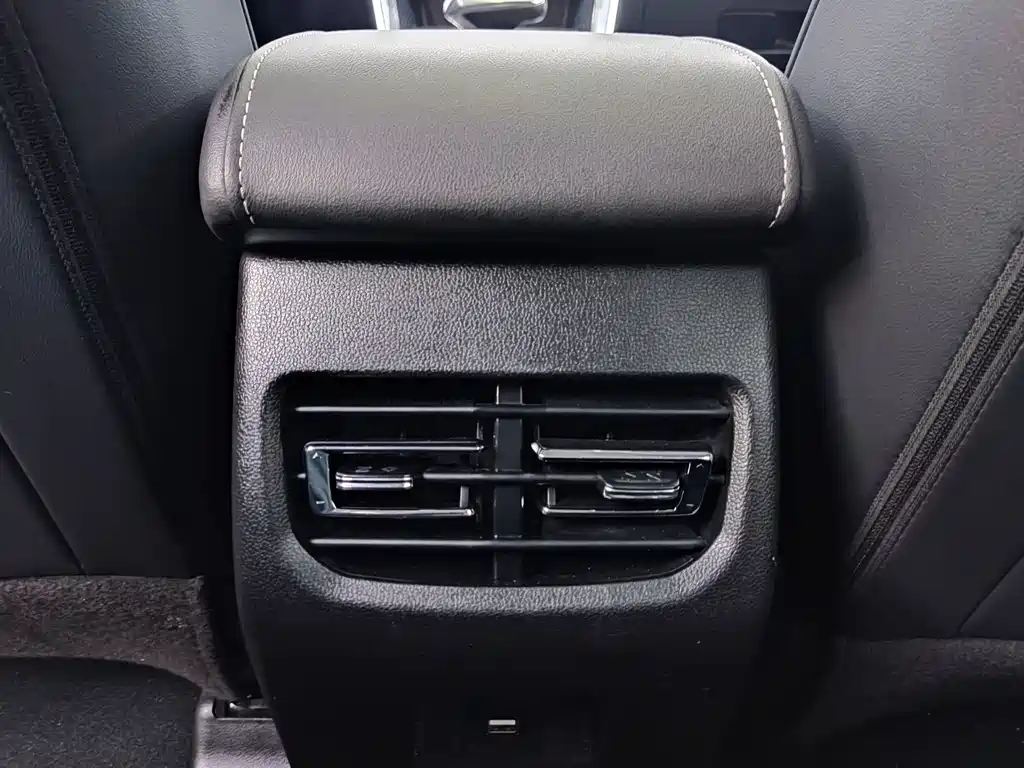 Haval M6 2023 — фото 11