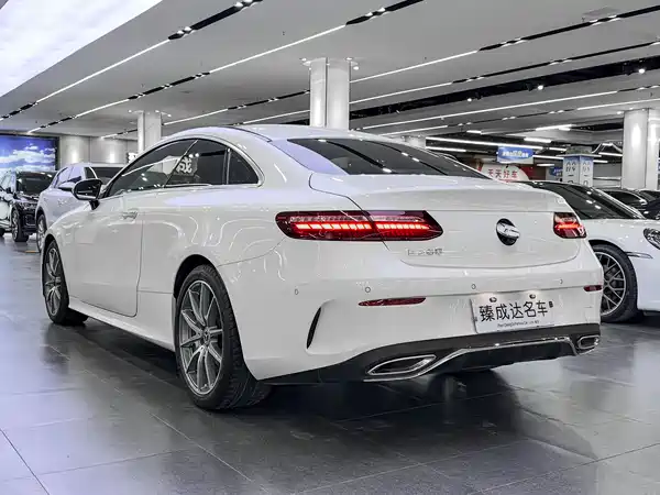 Mercedes-Benz E-Class 2021
