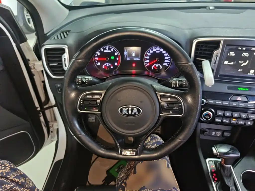 Kia KX5 2016 — фото 11