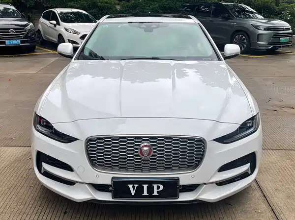 Jaguar XEL 2020