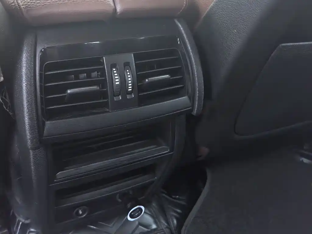 BMW X6 2016 — фото 15