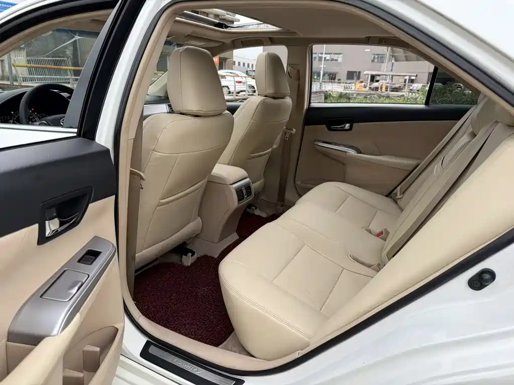 Toyota Camry 2013