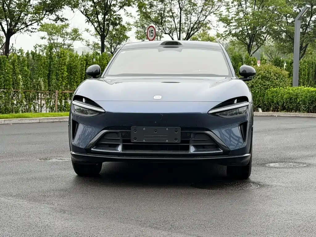 Xiaomi YU7 2025 — фото 2