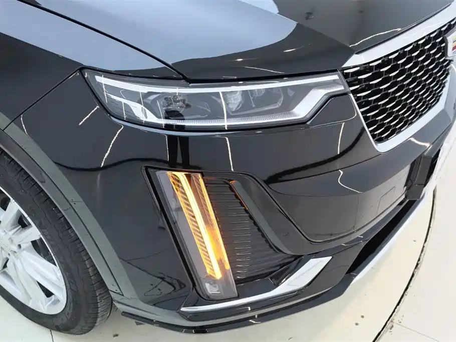 Cadillac XT6 2023 — фото 26