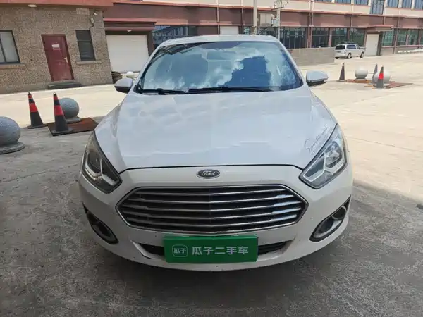 Ford Escort 2016