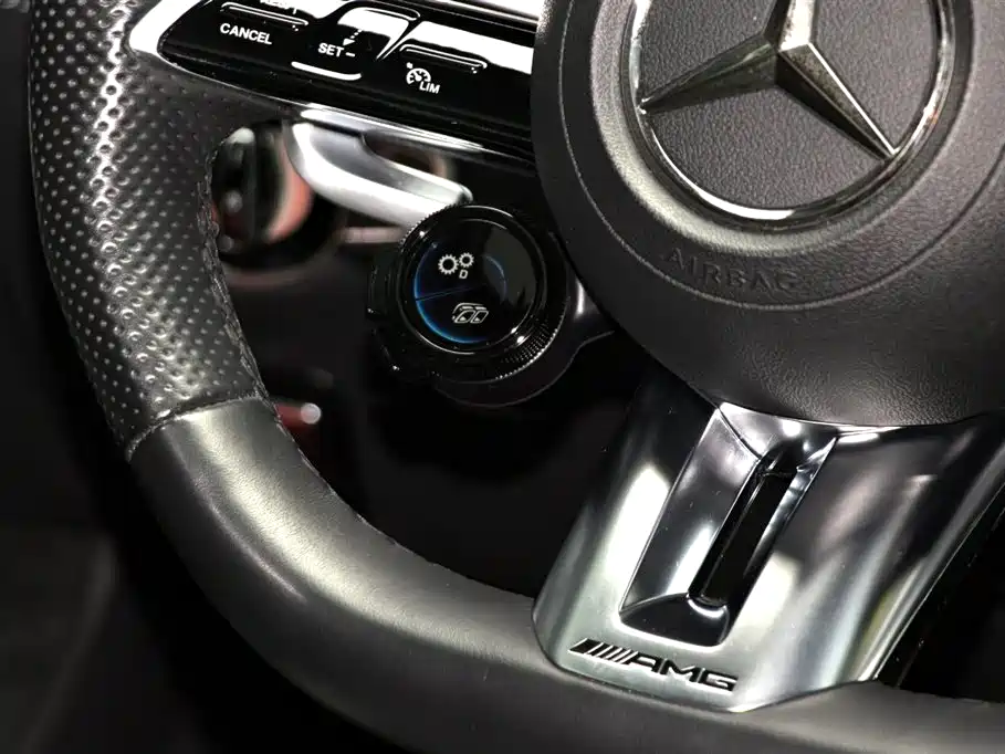Mercedes-Benz AMG GT 2024 — фото 15