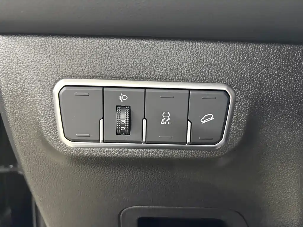 Haval M6 2022 — фото 14
