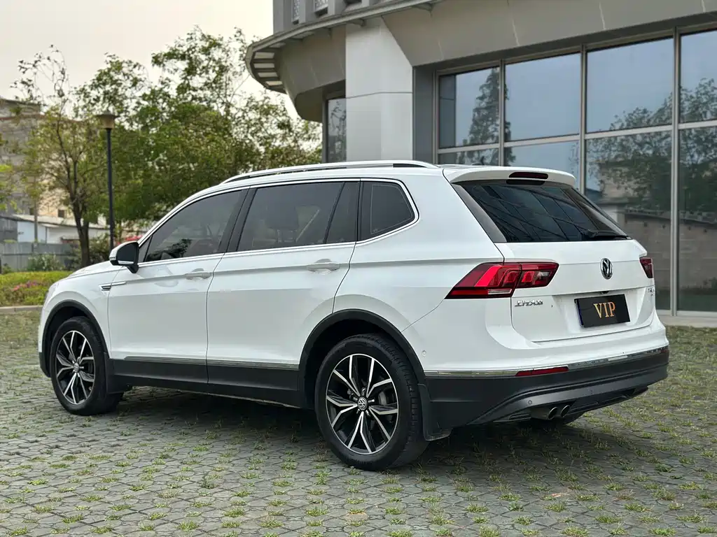 Volkswagen Tiguan L 2019 — фото 6