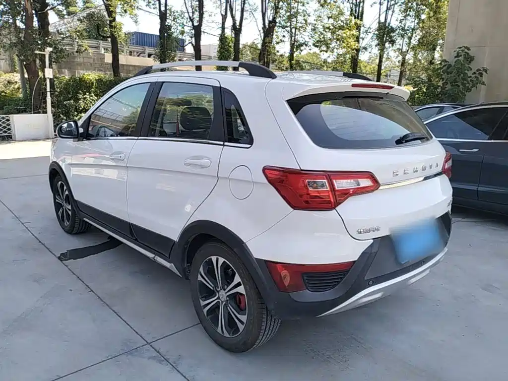 BAIC Shenbao X25 2017 — фото 5