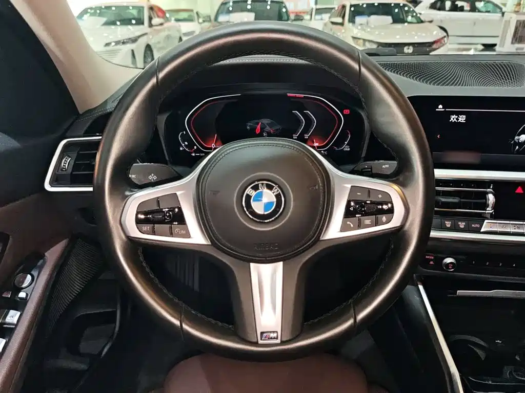 BMW 3 Series 2020 — фото 16