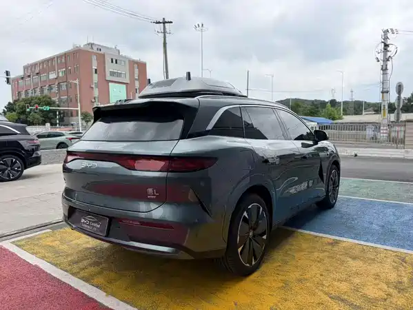 BYD Tang L 2025