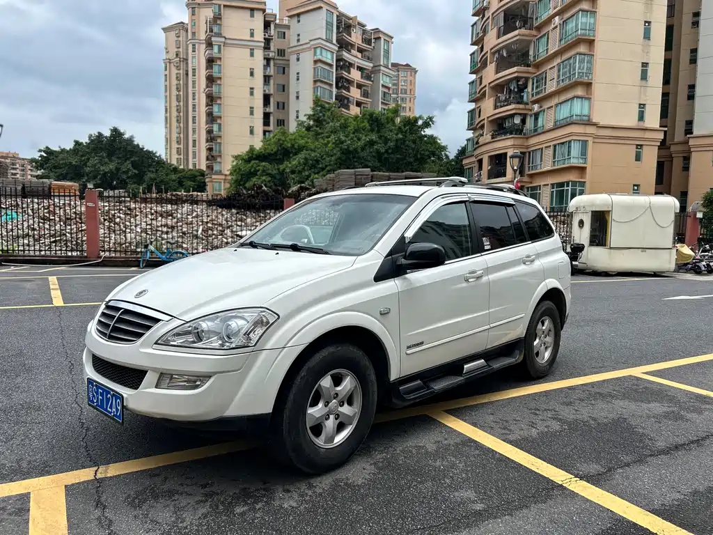 SsangYong Xiangyu 2014 — фото 1