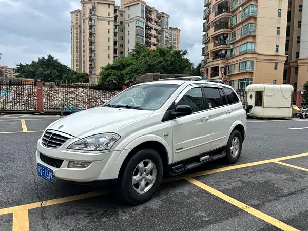 Ssangyong Enjoy 2011