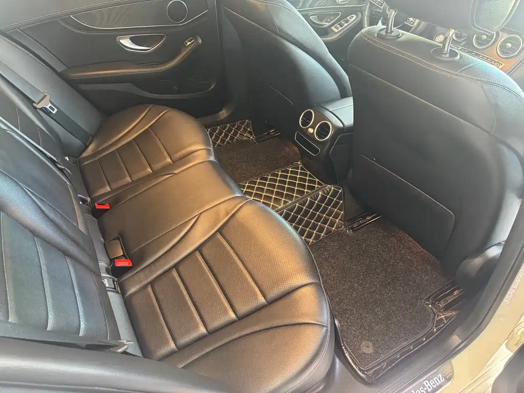 Mercedes-Benz C-Class 2019 — фото 16