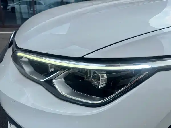 Volkswagen Golf 2024