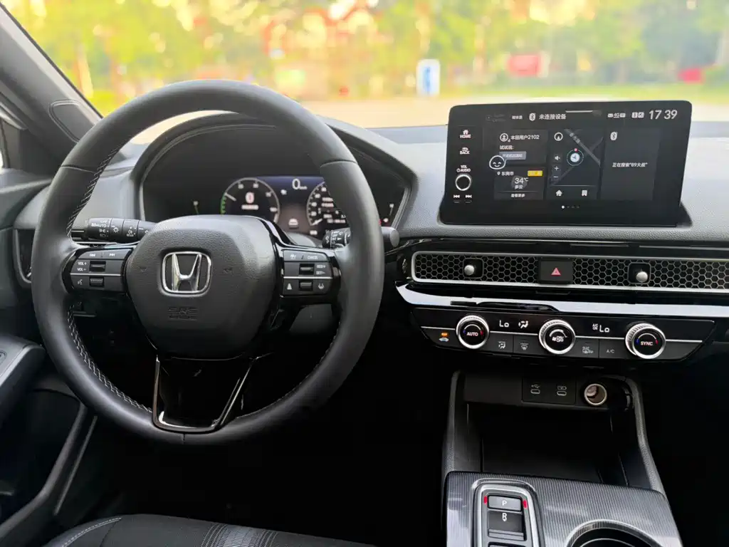 Honda Civic 2025 — фото 10