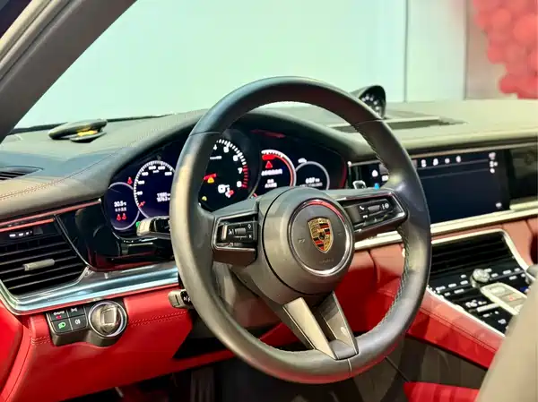 Porsche Panamera 2022