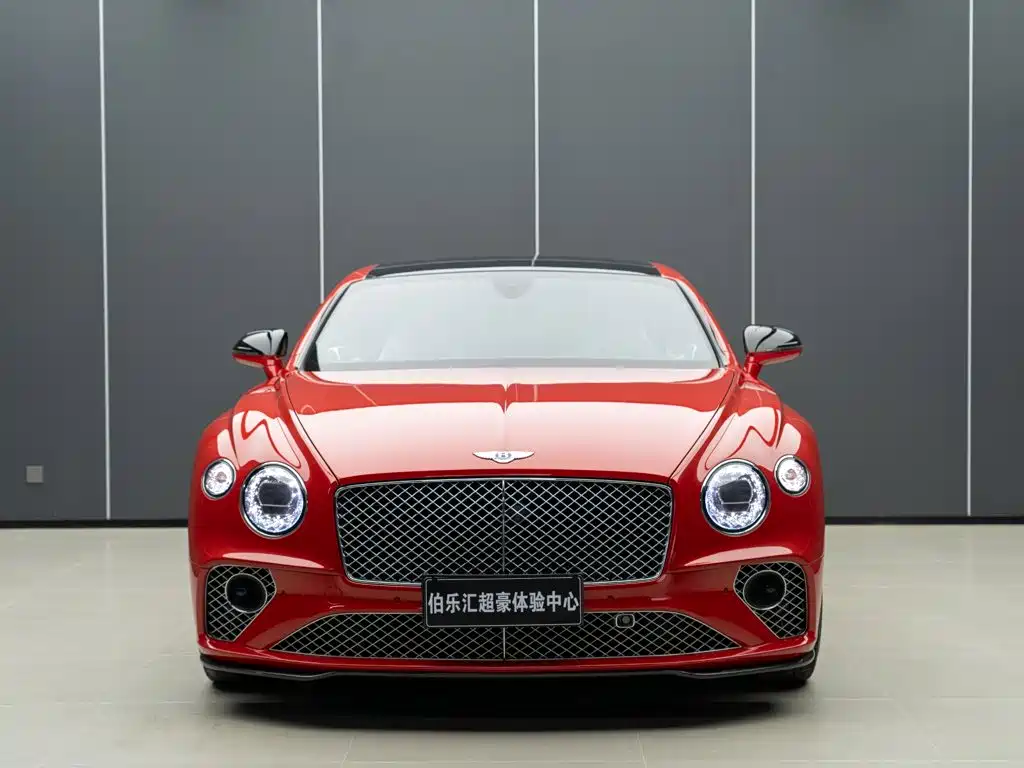 Bentley Continental 2023 — фото 4