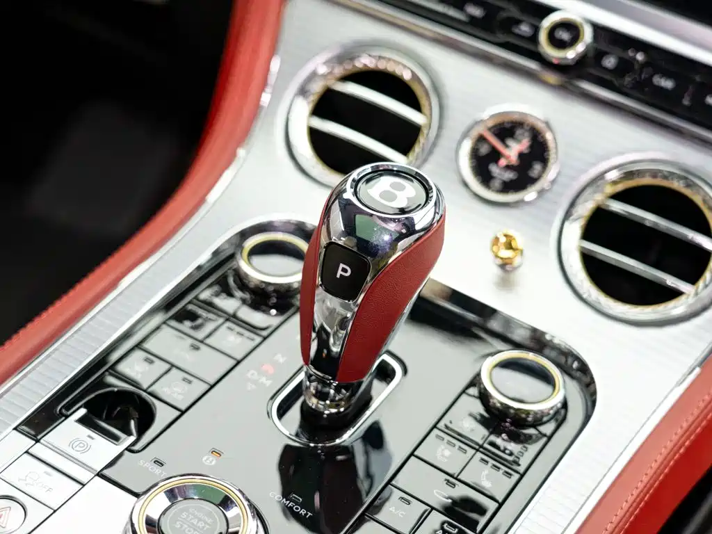 Bentley Continental 2023 — фото 20