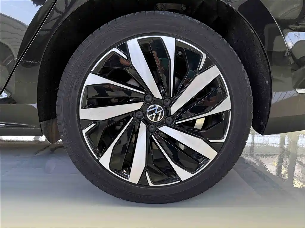 Volkswagen Passat 2022 — фото 8