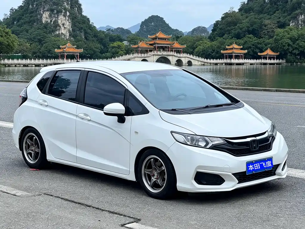 Honda Fit 2019 — фото 3