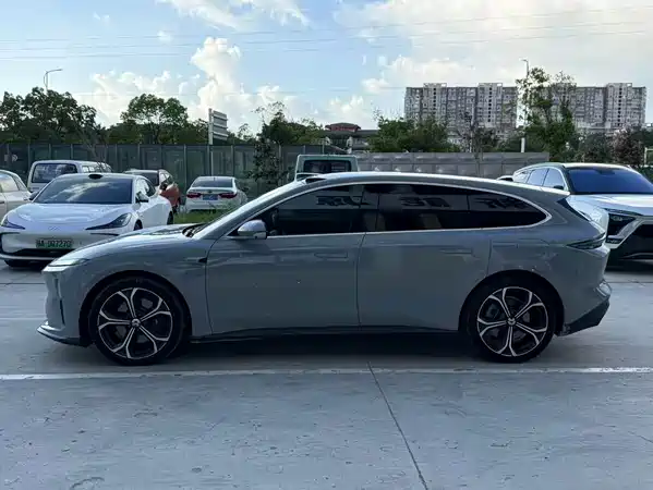 NIO ET5T 2024
