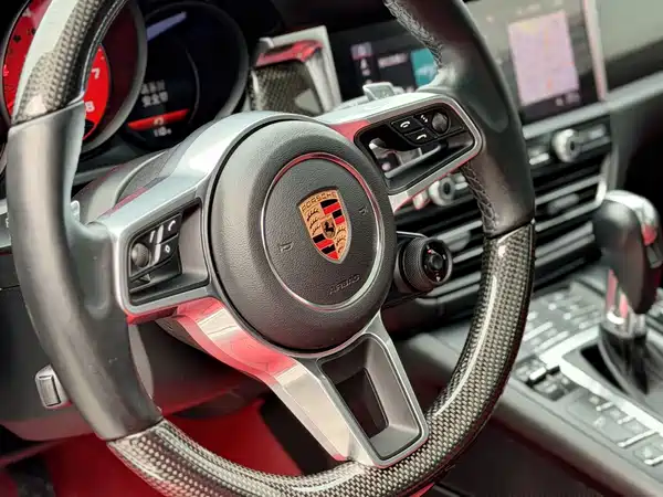 Porsche Macan 2020
