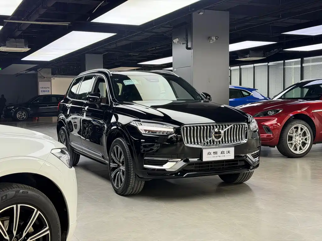 Volvo XC90 2024 — фото 3