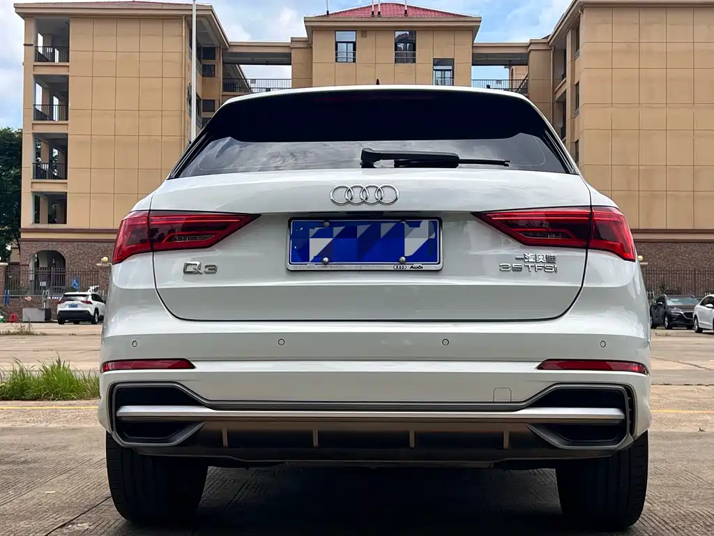 Audi Q3 2022 — фото 11