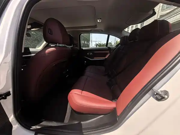 BMW i3 2024