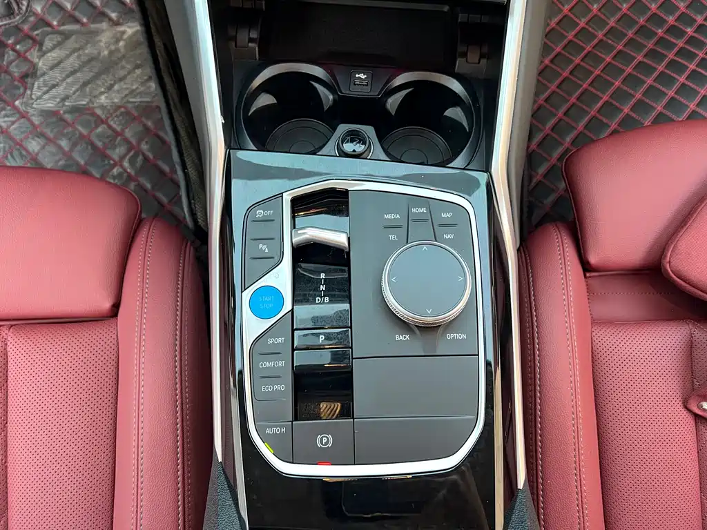 BMW i3 2024 — фото 11