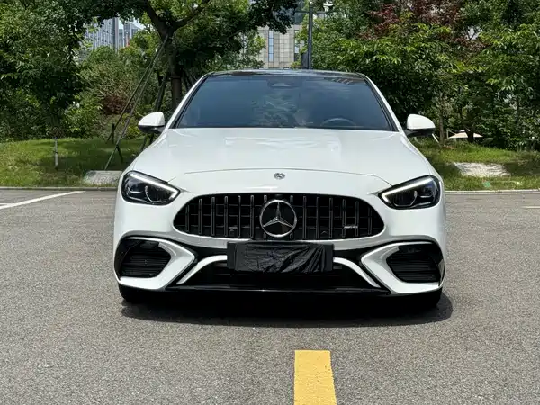 Mercedes-Benz C-Class 2024