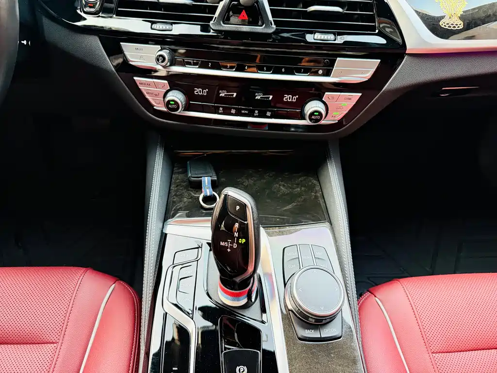 BMW 5 Series 2022 — фото 14
