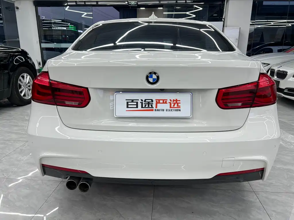 BMW 3 Series 2017 — фото 18