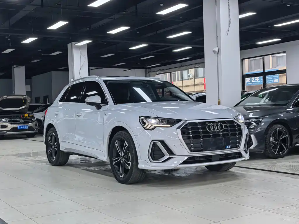 Audi Q3 2023