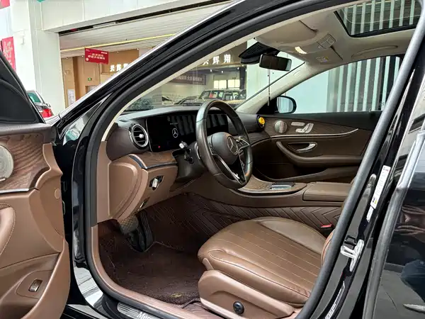 Mercedes-Benz E-Class 2021