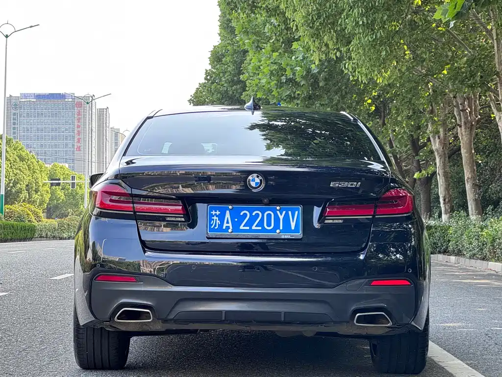 BMW 5 Series 2023