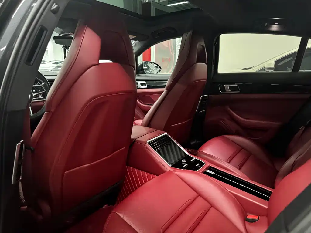 Porsche Panamera 2020