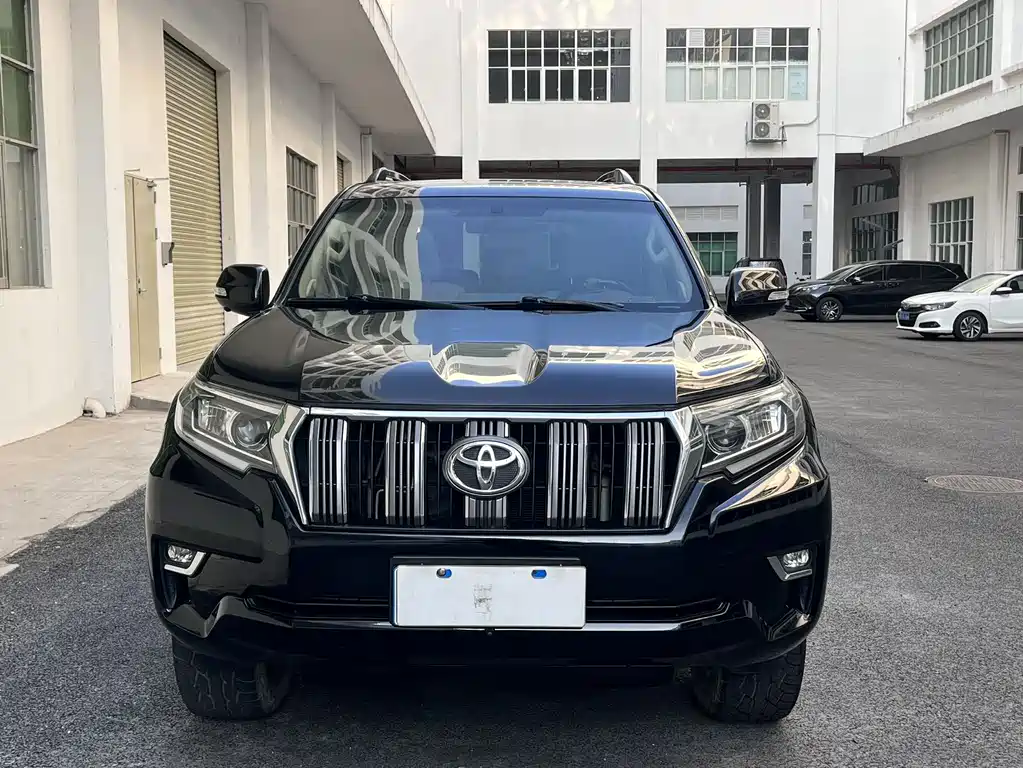 Toyota Prado 2018 — фото 2