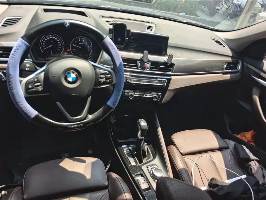 BMW X1 2019 — фото 12
