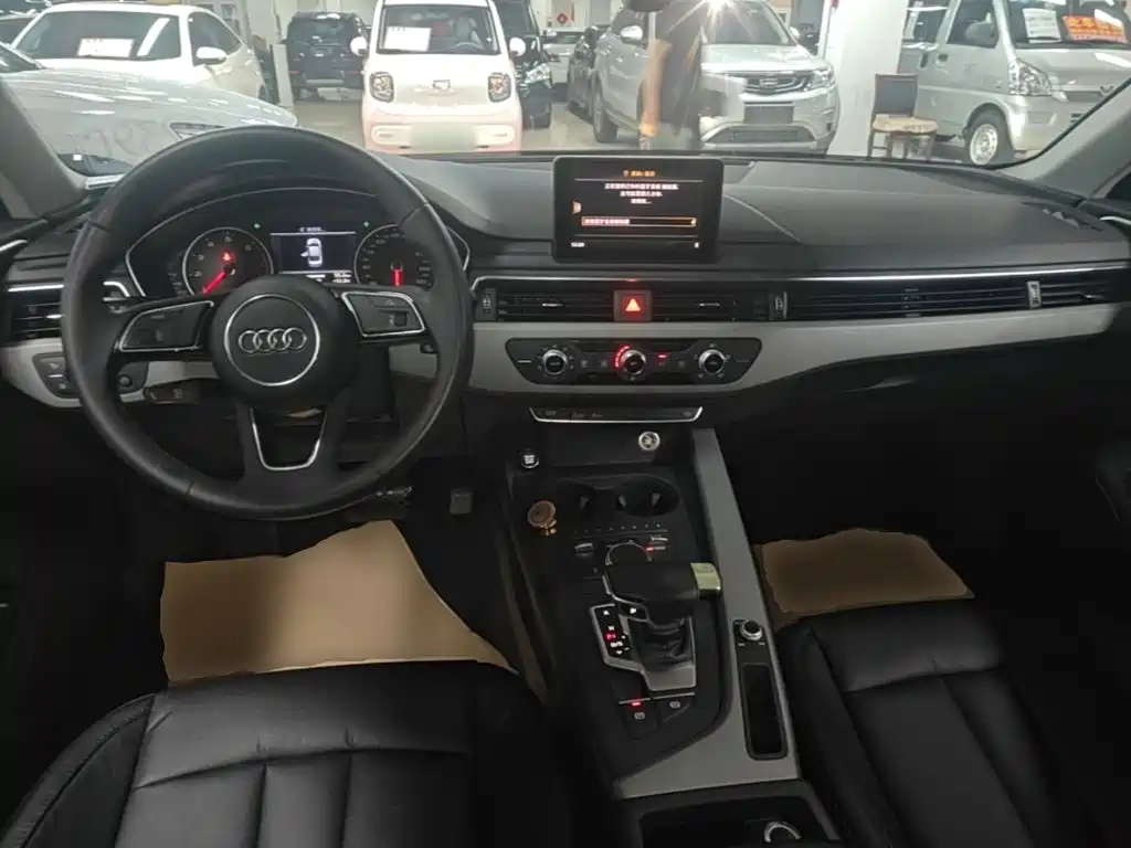 Audi A4L 2017 — фото 10