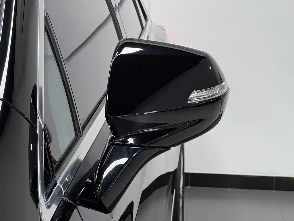 Cadillac XT5 2022 — фото 17