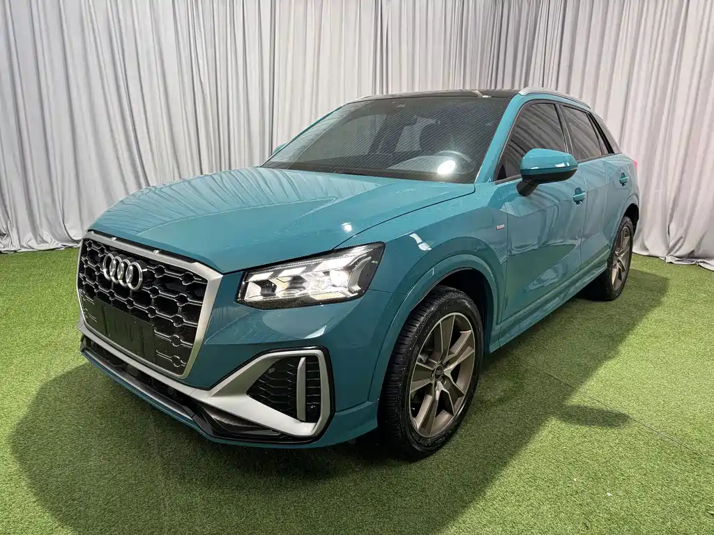 Audi Q2L 2022