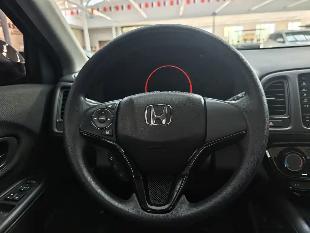 Honda Vezel 2022 — фото 14