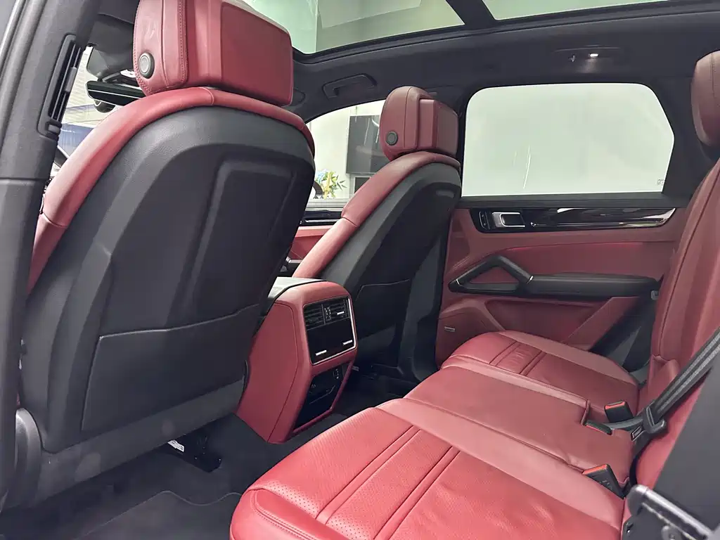 Porsche Cayenne 2019 — фото 14