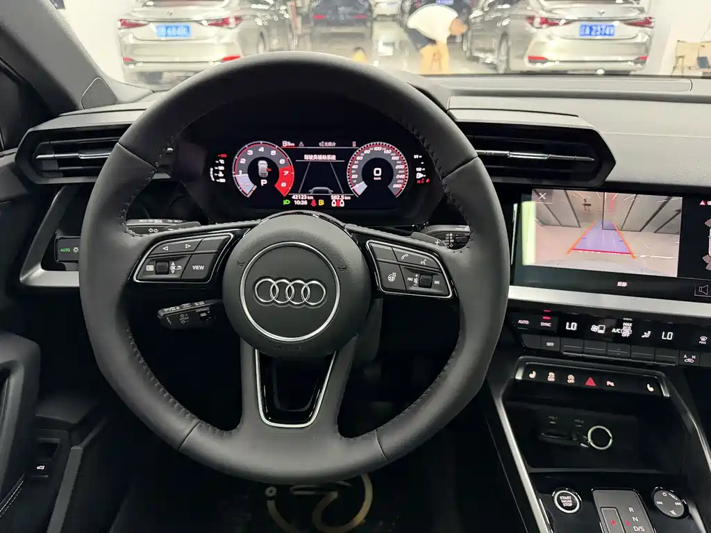 Audi A3 2023 — фото 13
